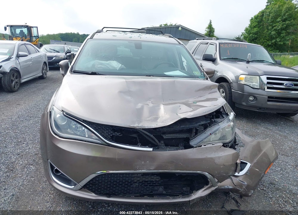 2017 CHRYSLER PACIFICA VIN: 2C4RC1BG6HR708284