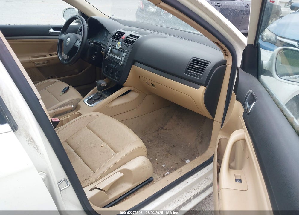 2008 VOLKSWAGEN JETTA VIN: 3VWRZ81K08M093880