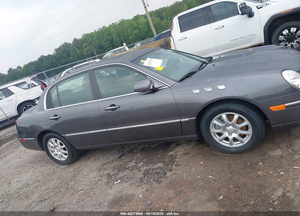2009 KIA AMANTI VIN: KNALD225X95173754