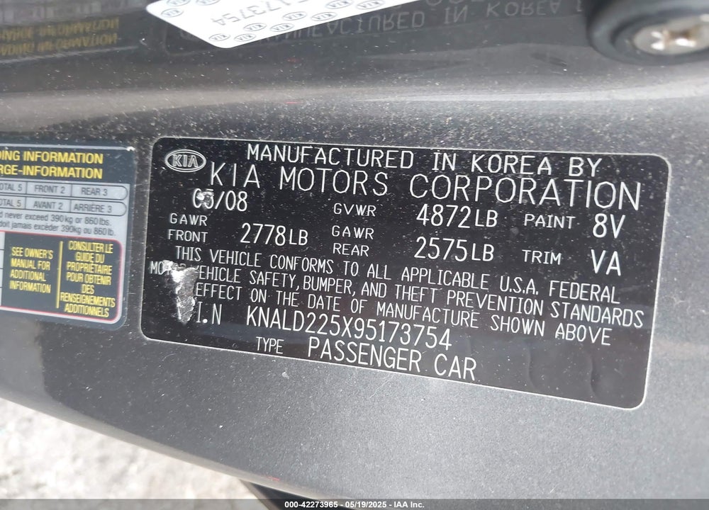 2009 KIA AMANTI VIN: KNALD225X95173754