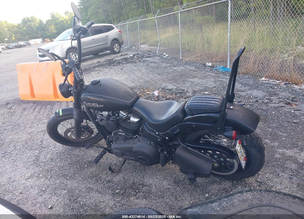 2018 HARLEY-DAVIDSON FXBB STREET BOB VIN: 1HD1YJJ12JC024695