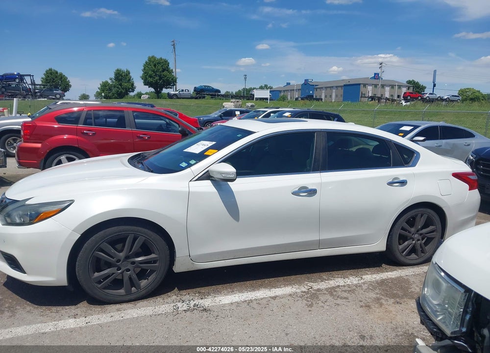 2016 NISSAN ALTIMA VIN: 1N4BL3AP1GC129036
