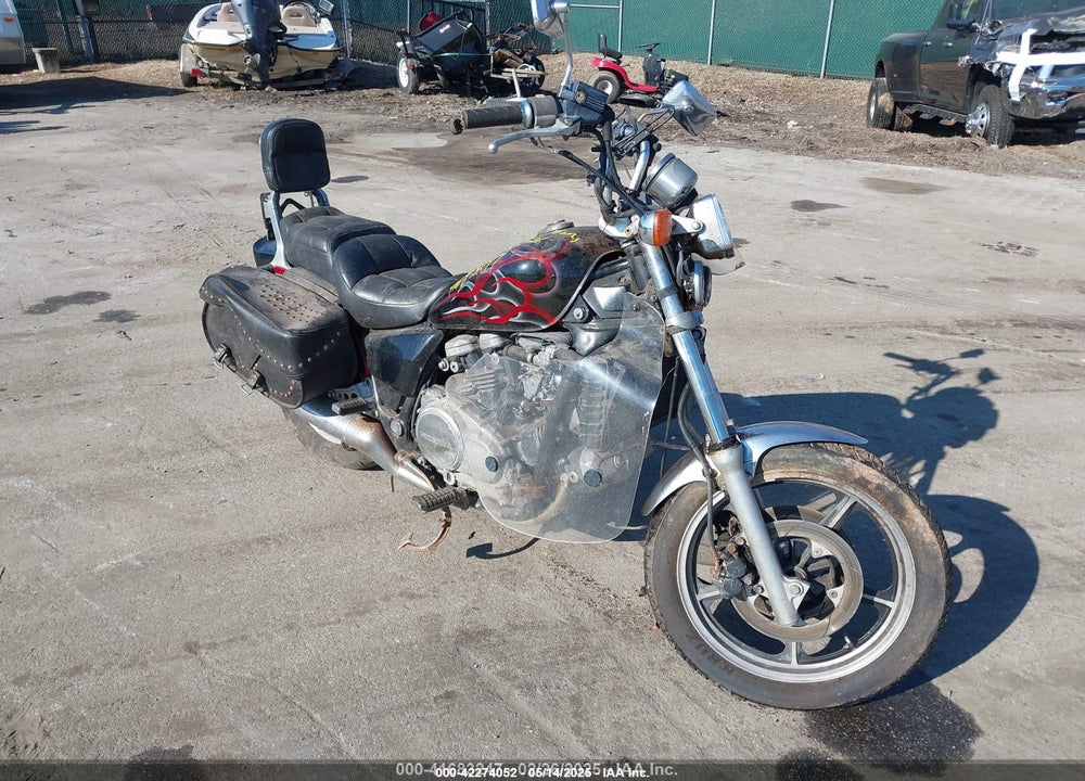 1986 HONDA VF700 C VIN: JH2RC2107GM205477