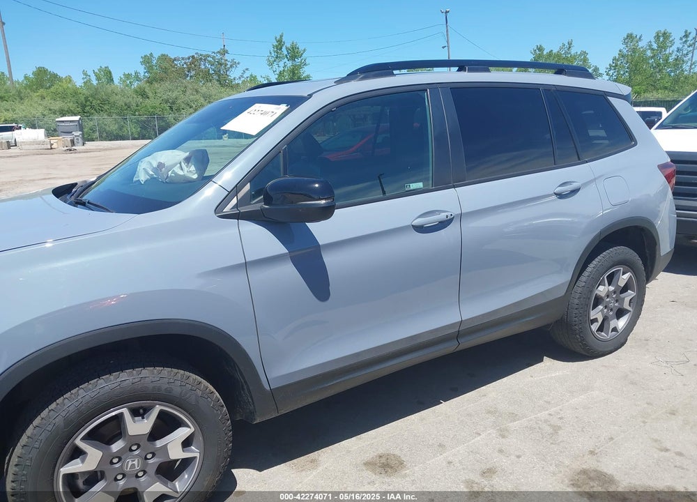 2022 HONDA PASSPORT VIN: 5FNYF8H6XNB023013