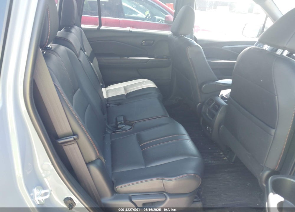 2022 HONDA PASSPORT VIN: 5FNYF8H6XNB023013