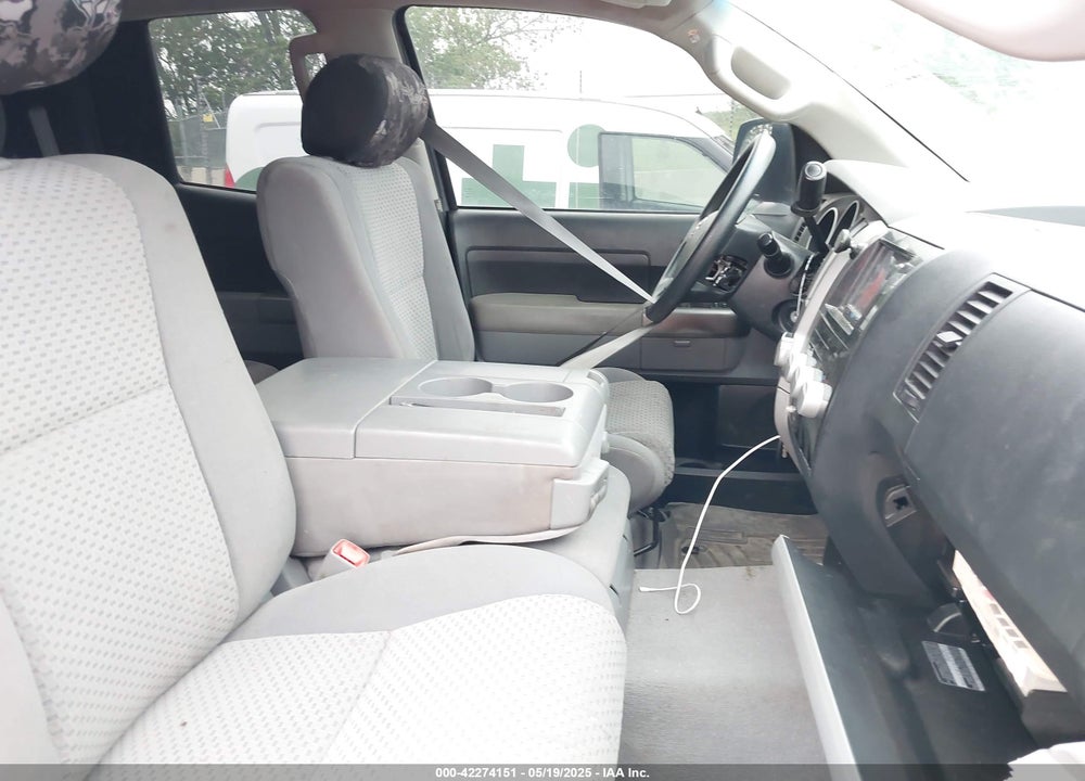 2011 TOYOTA TUNDRA GRADE 4.6L V8 VIN: 5TFUM5F19BX025878