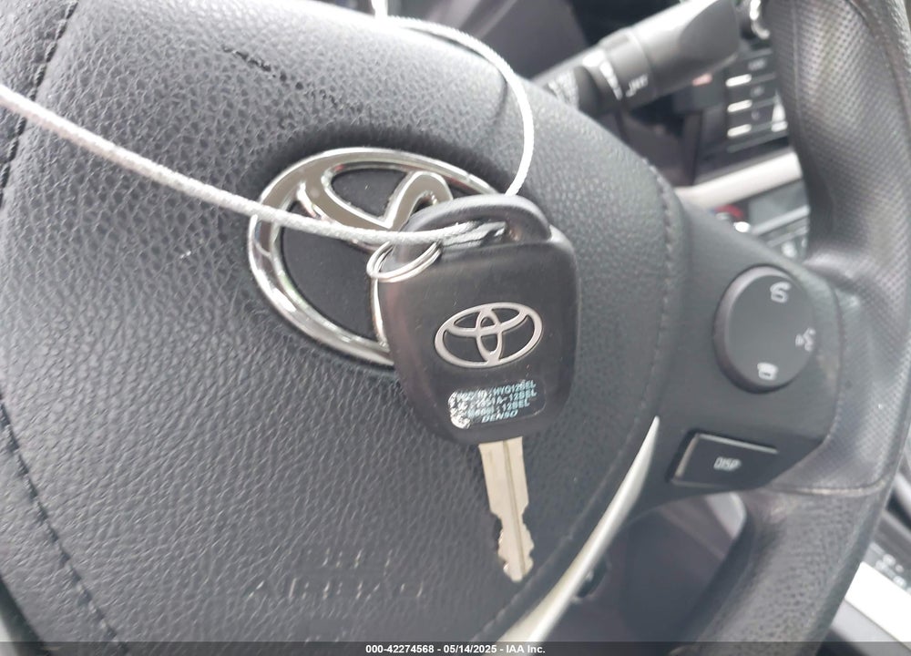 2015 TOYOTA COROLLA VIN: 2T1BURHEXFC301228