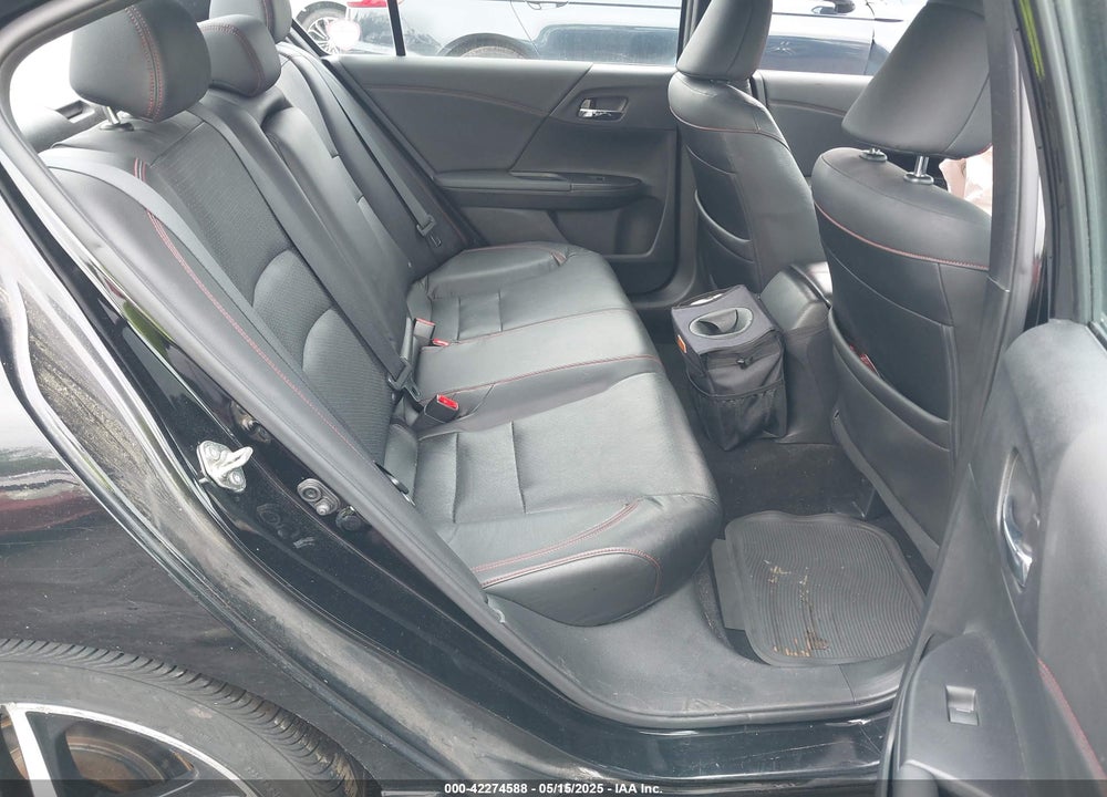2017 HONDA ACCORD VIN: 1HGCR2F18HA162190