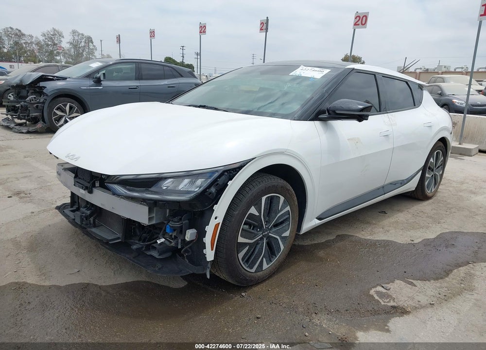 2022 KIA EV6 VIN: KNDC44LA9N5030847