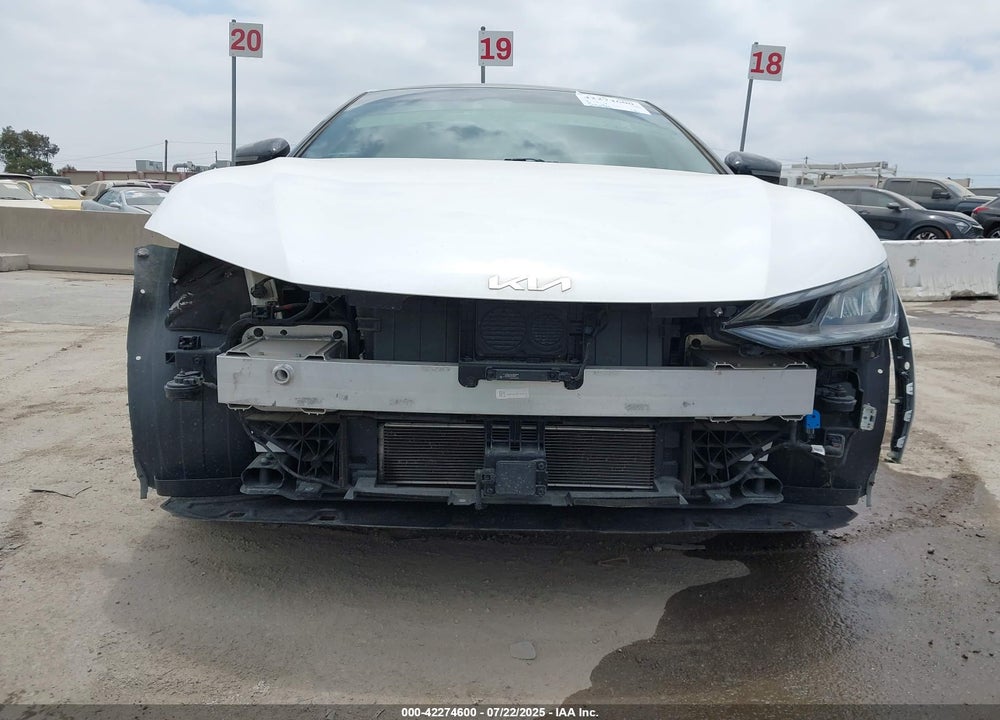 2022 KIA EV6 VIN: KNDC44LA9N5030847