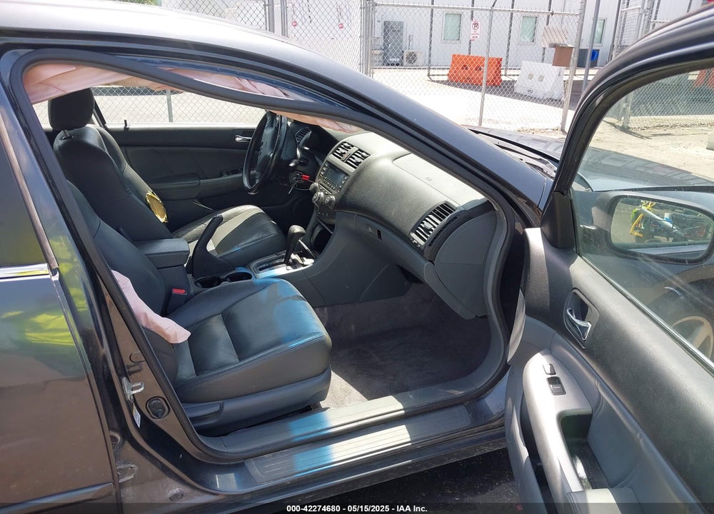 2005 HONDA ACCORD HYBRID VIN: JHMCN36455C003233