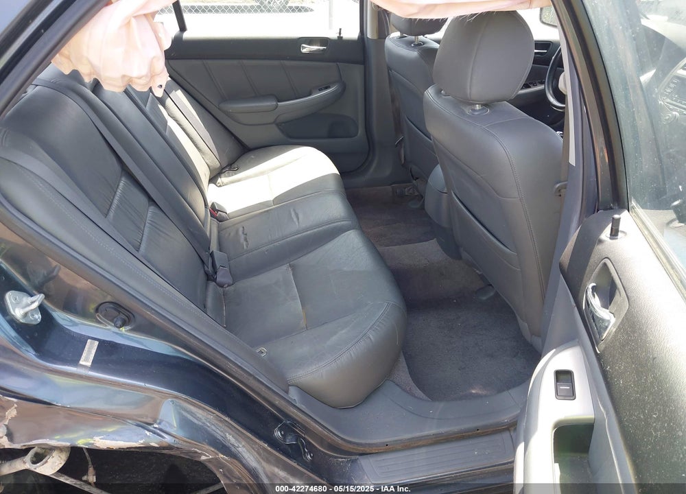2005 HONDA ACCORD HYBRID VIN: JHMCN36455C003233