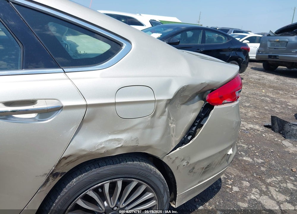2017 FORD FUSION SE VIN: 3FA6P0HDXHR240090