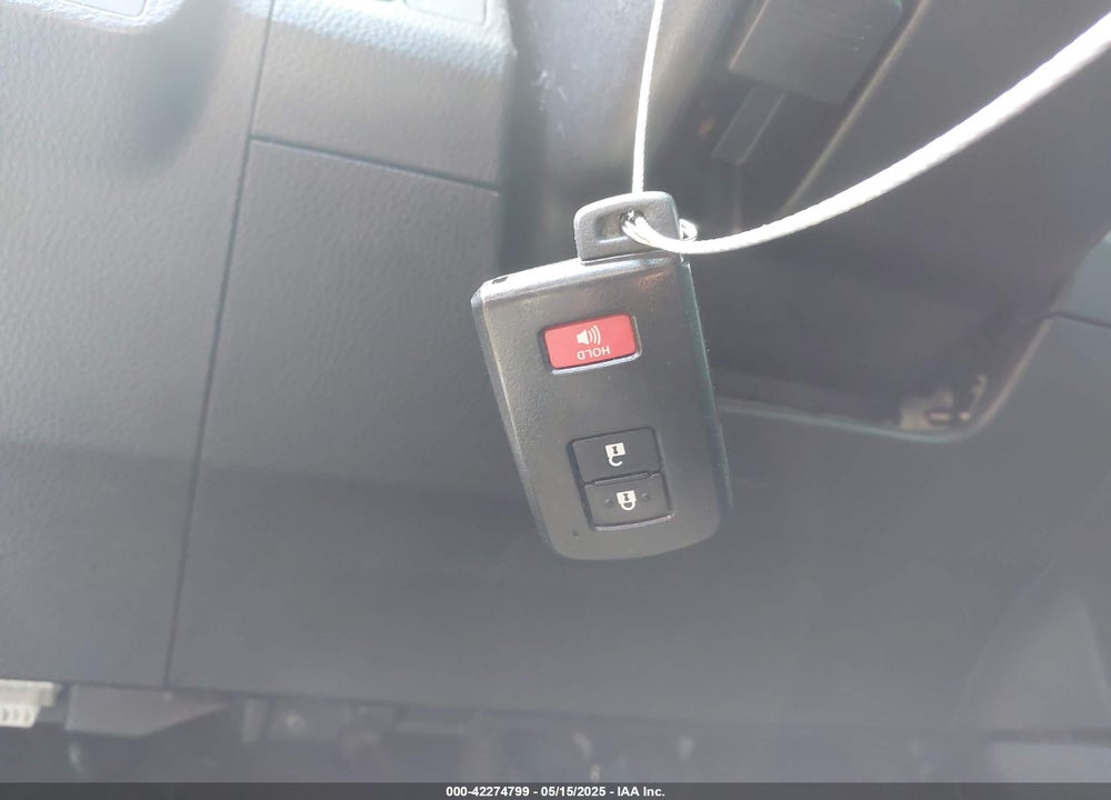 2018 TOYOTA RAV4 VIN: 2T3RFREV3JW704835