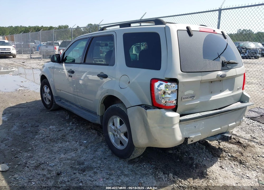 2008 FORD ESCAPE XLT VIN: 1FMCU93198KE69299