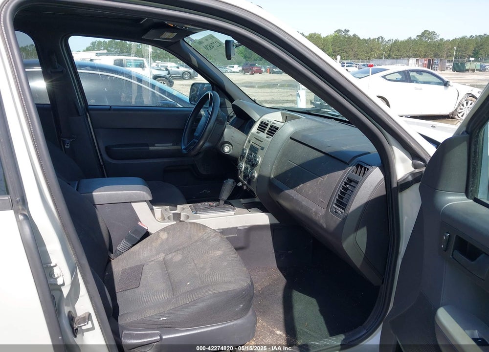 2008 FORD ESCAPE XLT VIN: 1FMCU93198KE69299