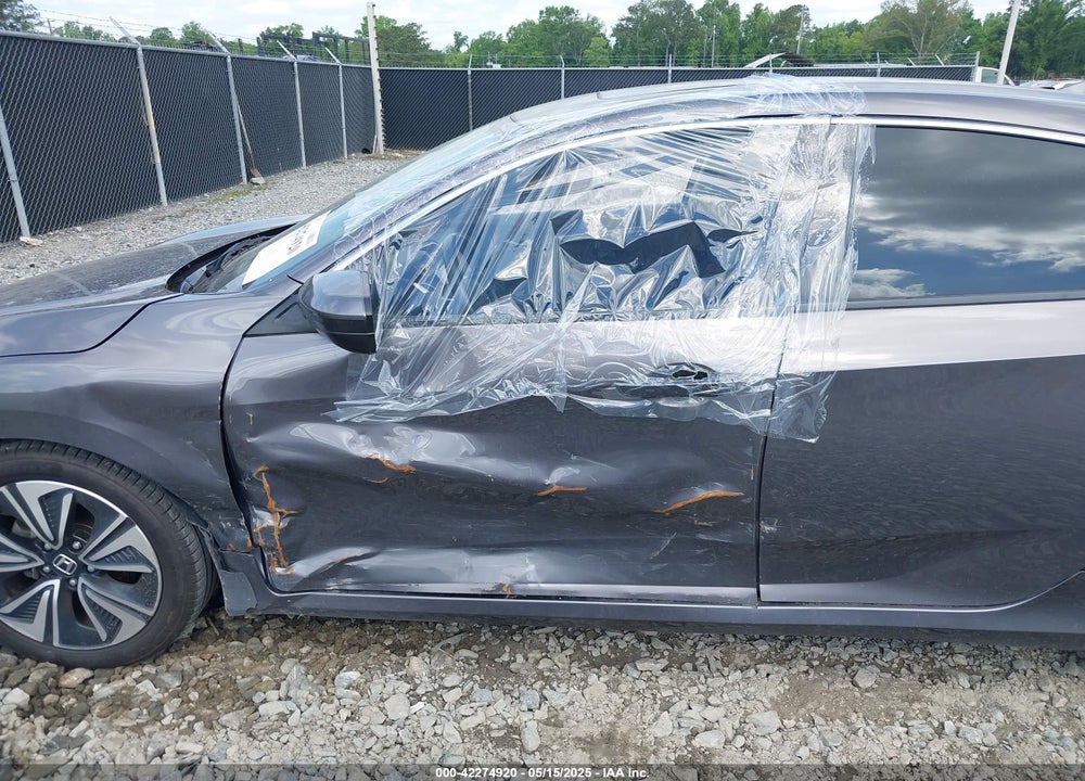 2018 HONDA CIVIC VIN: JHMFC1F33JX017617