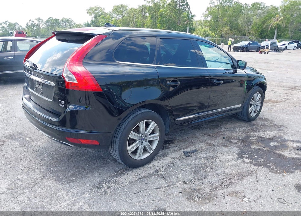2016 VOLVO XC60 VIN: YV4612RK1G2788984