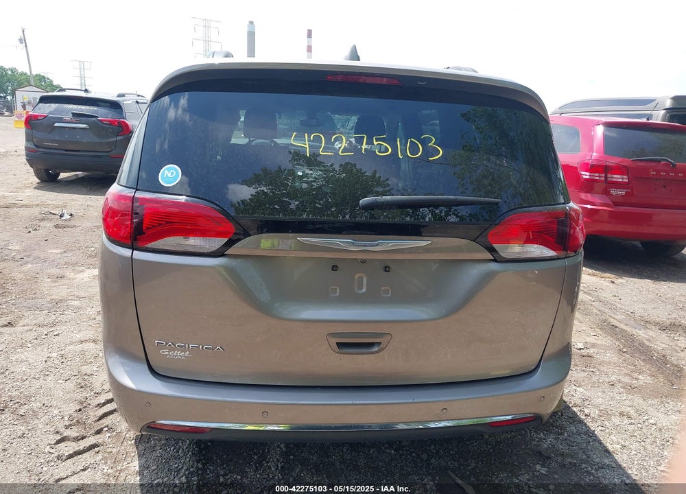 2017 CHRYSLER PACIFICA VIN: 2C4RC1BGXHR569390