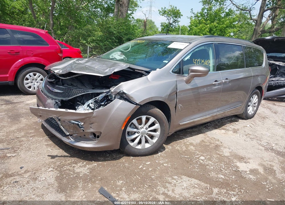2017 CHRYSLER PACIFICA VIN: 2C4RC1BGXHR569390