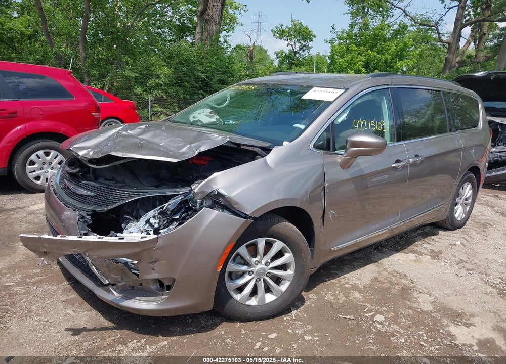 2017 CHRYSLER PACIFICA VIN: 2C4RC1BGXHR569390