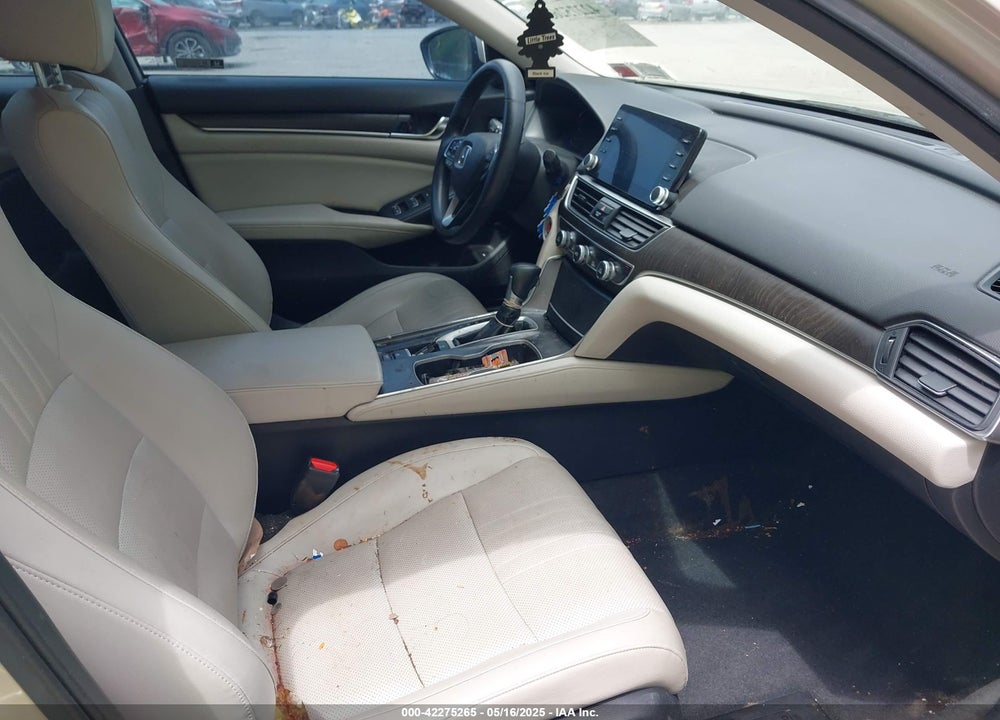 2018 HONDA ACCORD VIN: 1HGCV1F66JA093734