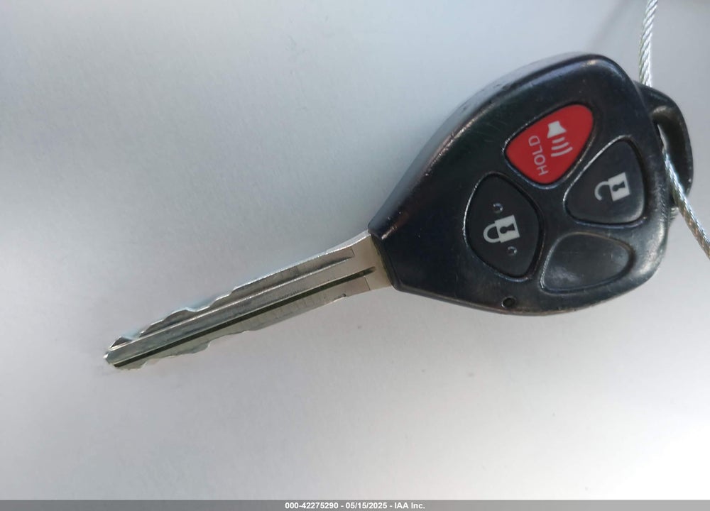 2008 SCION XB VIN: JTLKE50E081038860