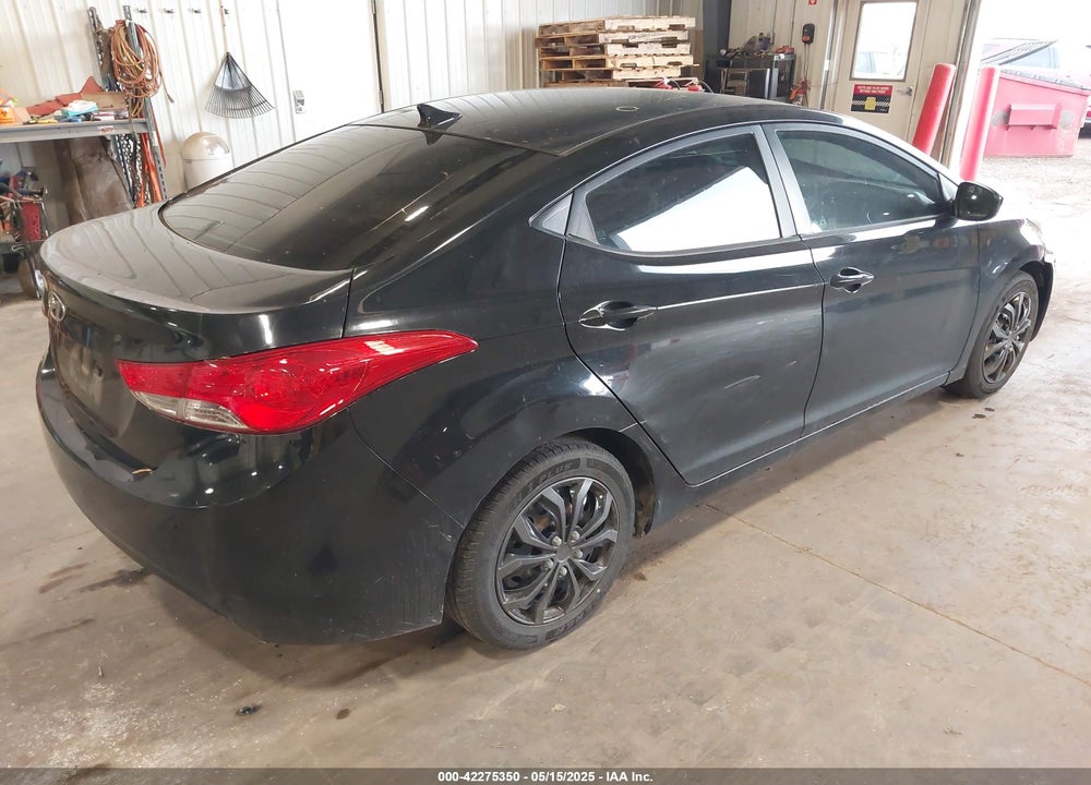 2012 HYUNDAI ELANTRA VIN: 5NPDH4AE7CH095546