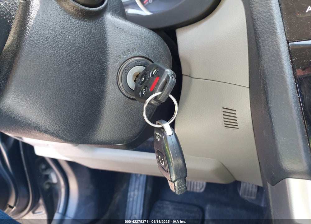 2017 SUBARU FORESTER 2.5I PREMIUM VIN: JF2SJAEC8HH573659