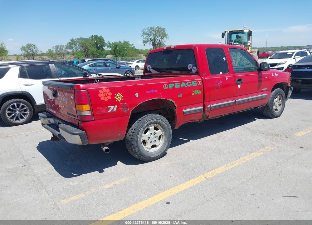 2000 CHEVROLET SILVERADO 1500 LS VIN: 2GCEK19T8Y1185742
