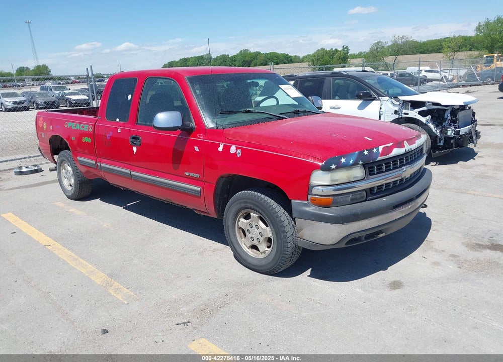 2000 CHEVROLET SILVERADO 1500 LS VIN: 2GCEK19T8Y1185742