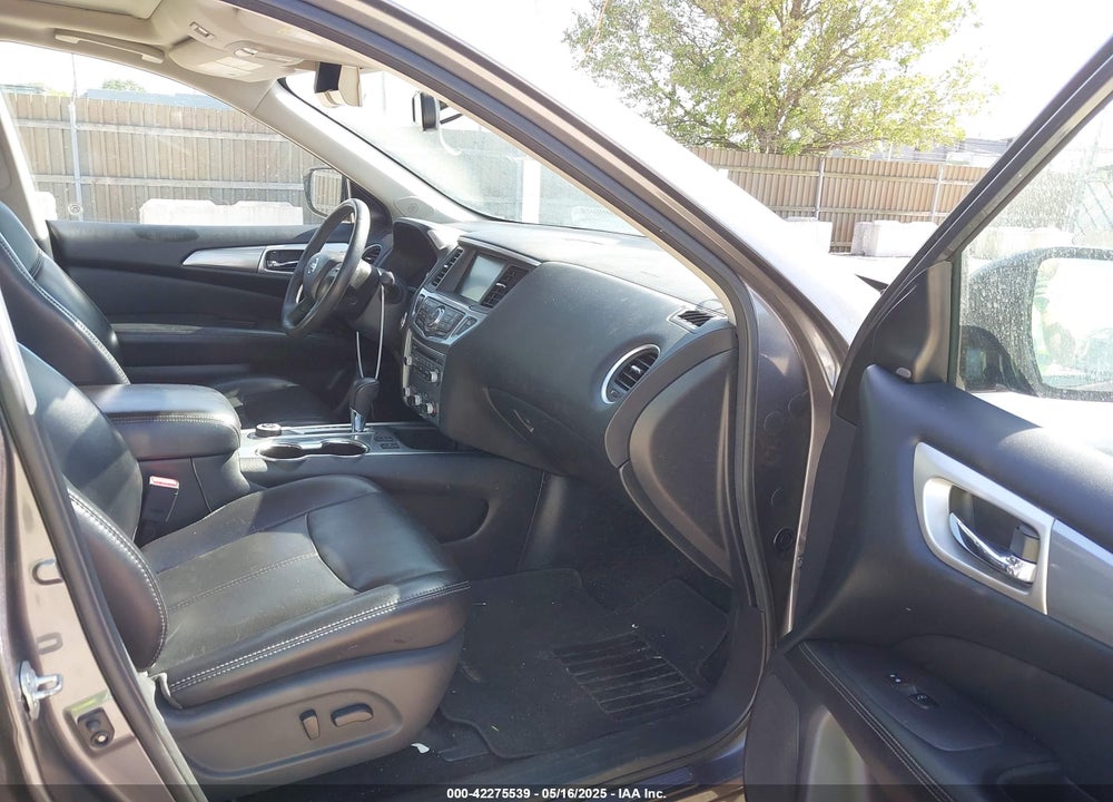 2017 NISSAN PATHFINDER SL VIN: 5N1DR2MM9HC673374