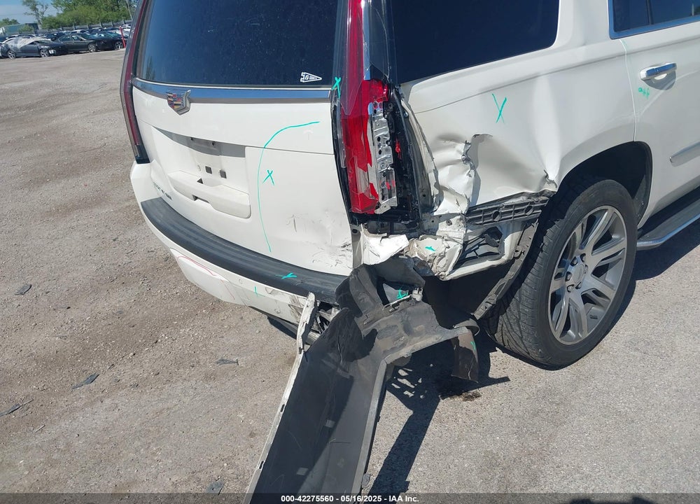 2015 CADILLAC ESCALADE VIN: 1GYS4MKJ6FR680897