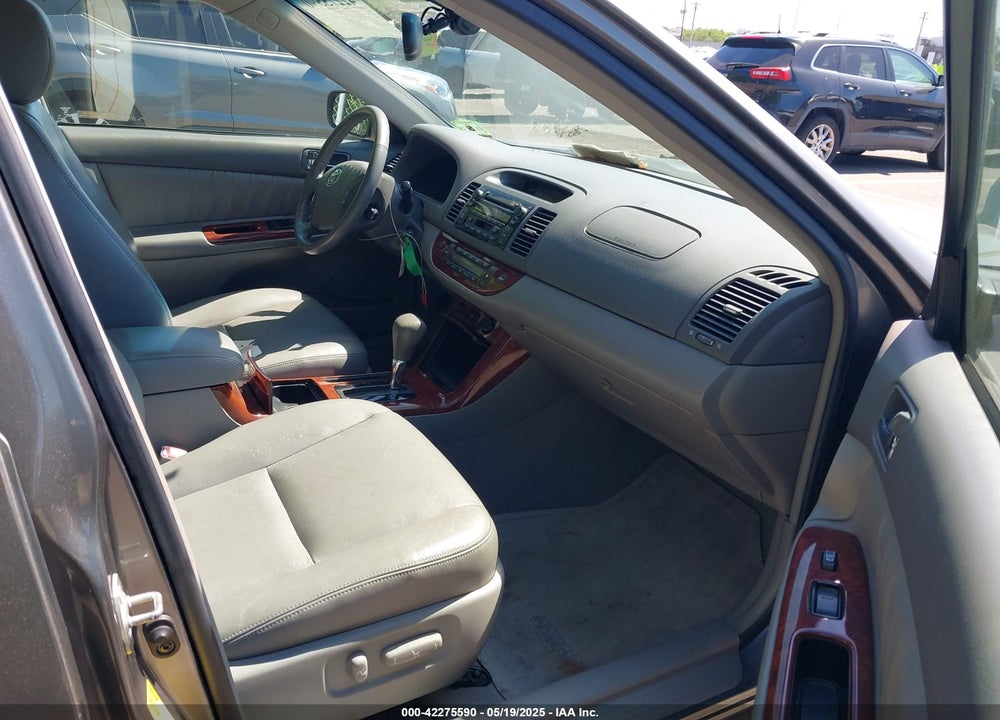 2005 TOYOTA CAMRY XLE V6 VIN: 4T1BF30K95U616074