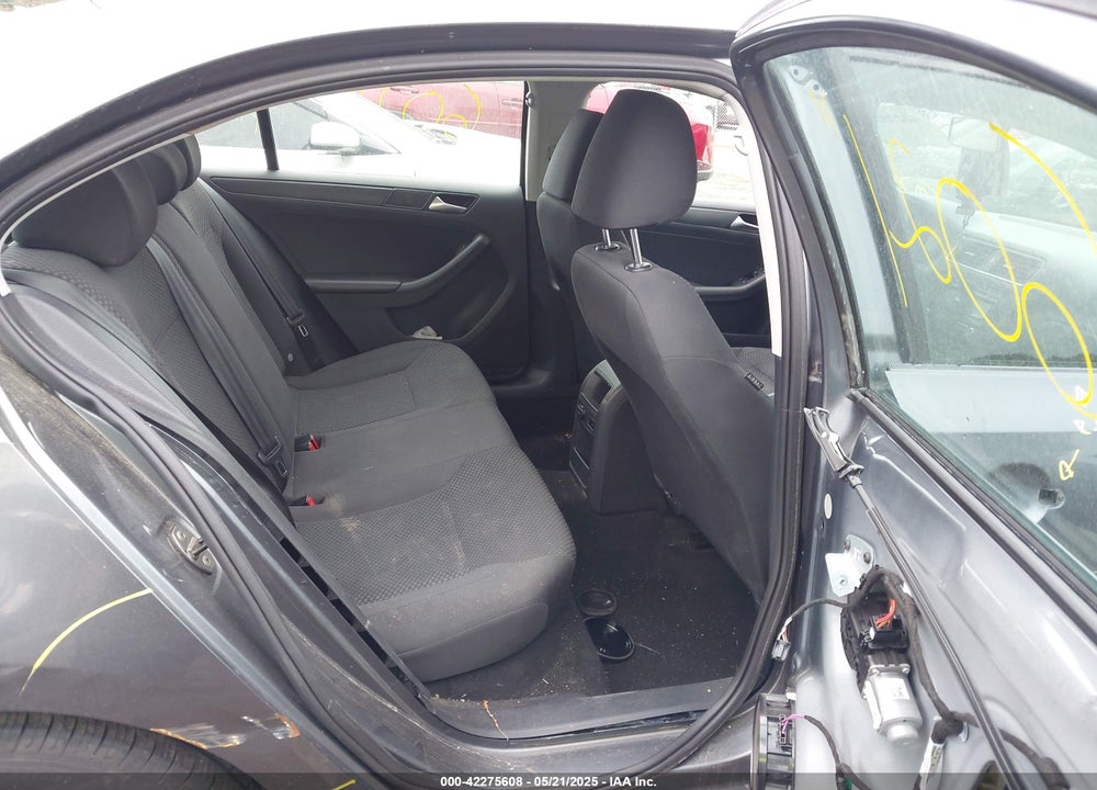 2014 VOLKSWAGEN JETTA VIN: 3VW2K7AJ7EM325555