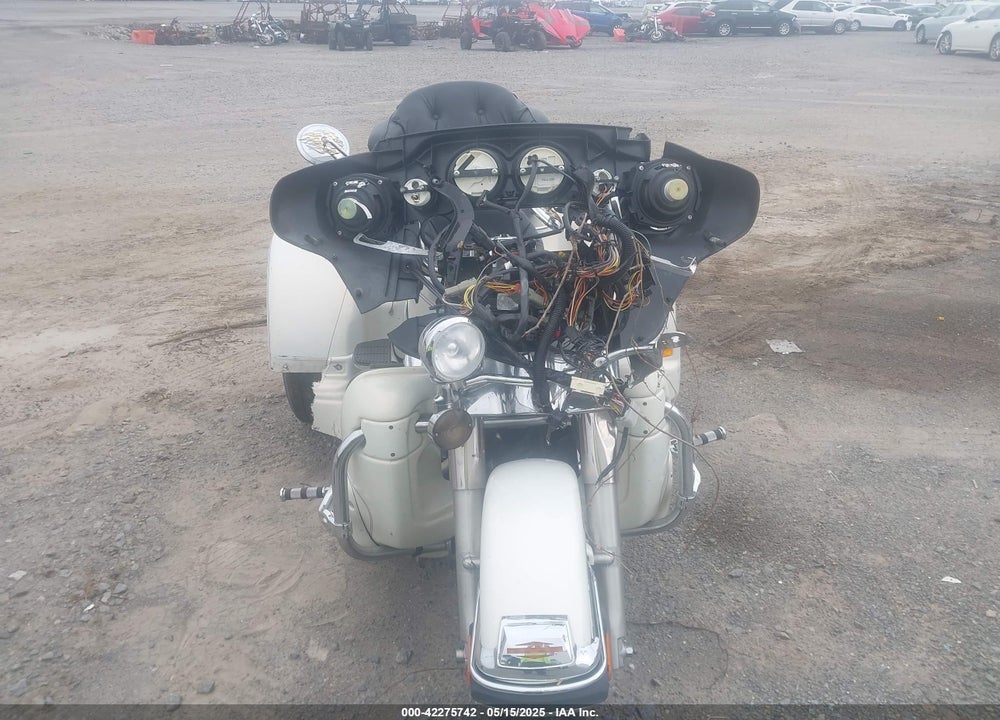 2002 HARLEY-DAVIDSON FLHTCUI VIN: 1HD1FCW102Y637803