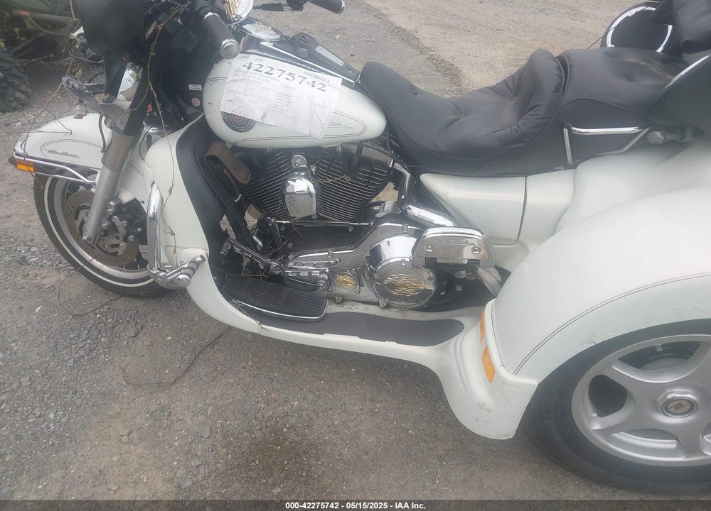 2002 HARLEY-DAVIDSON FLHTCUI VIN: 1HD1FCW102Y637803
