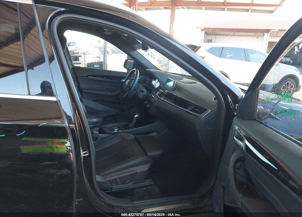 2018 BMW X1 VIN: WBXHU7C35J5L06673
