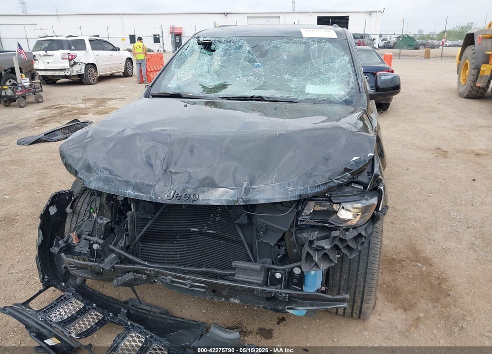 2022 JEEP GRAND CHEROKEE WK VIN: 1C4RJFAG1NC116347