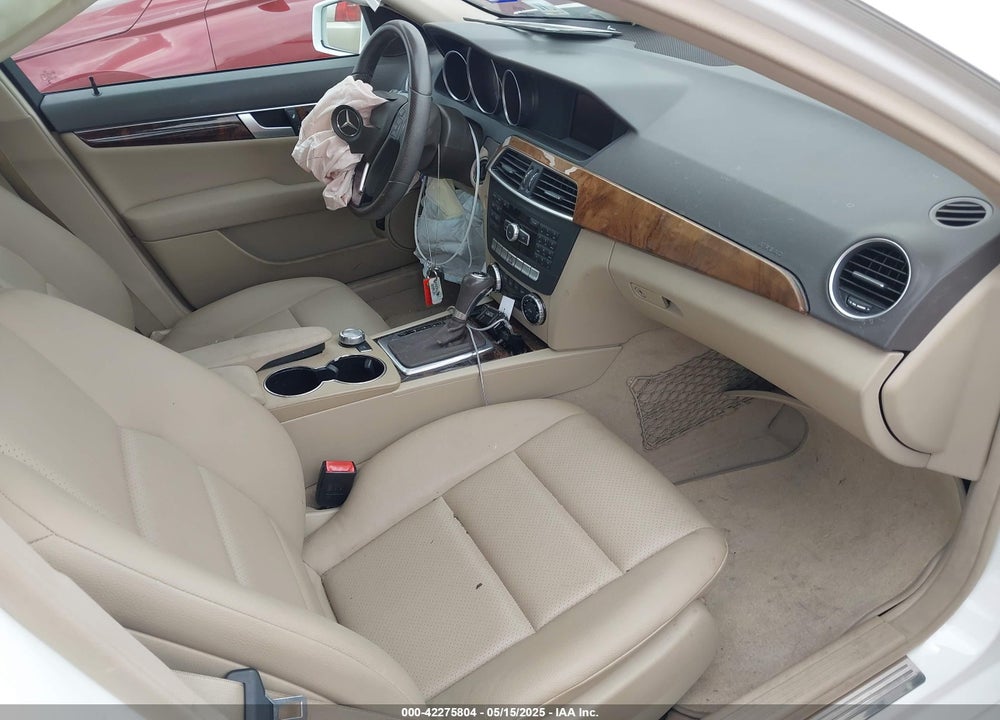 2014 MERCEDES-BENZ C CLASS VIN: WDDGF4HBXEA967054