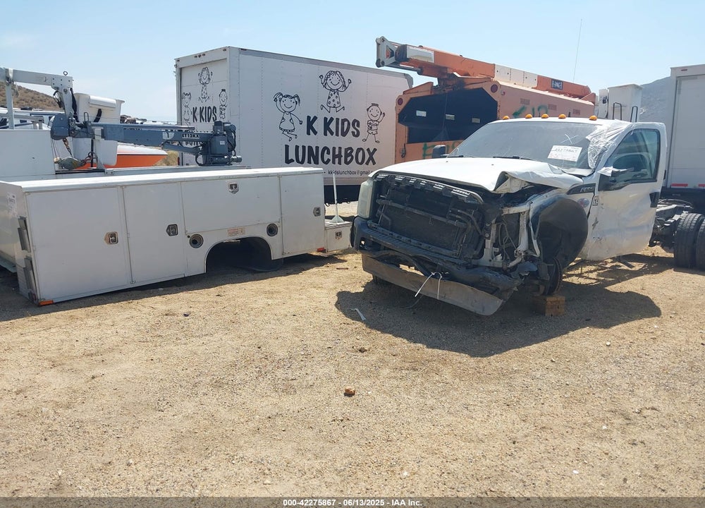 2011 FORD F-550 CHASSIS XL VIN: 1FDUF5GT1BEC52676