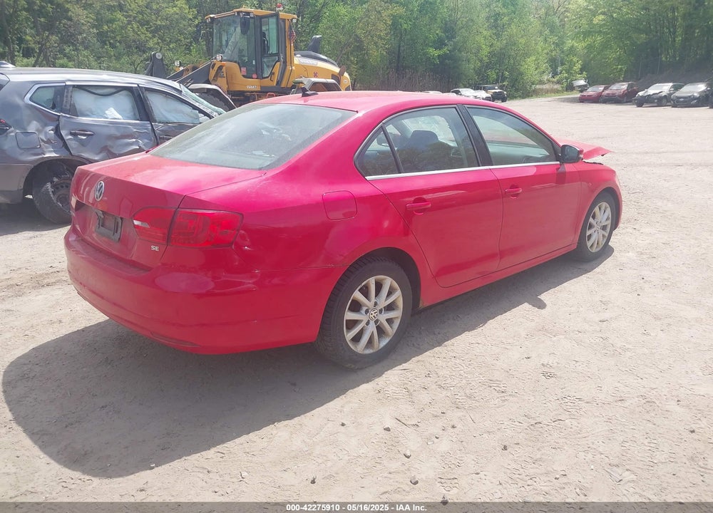 2014 VOLKSWAGEN JETTA 1.8T SE VIN: 3VWB17AJ1EM441689