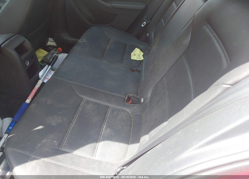 2014 VOLKSWAGEN JETTA 1.8T SE VIN: 3VWB17AJ1EM441689