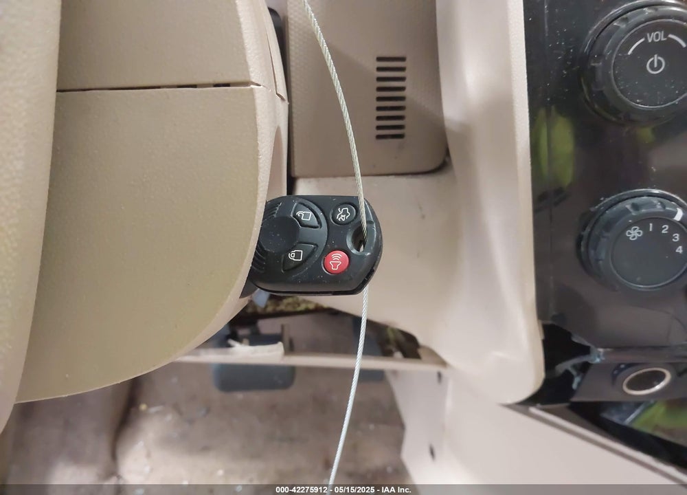 2011 FORD ESCAPE VIN: 1FMCU0EG1BKC08933