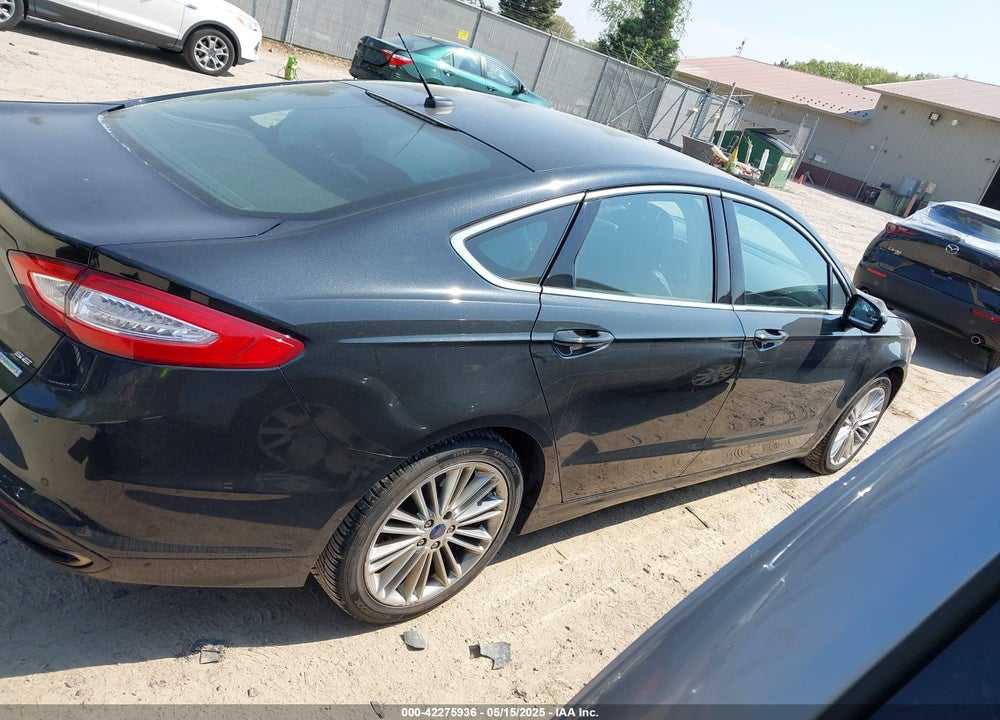 2015 FORD FUSION SE VIN: 3FA6P0H92FR258737