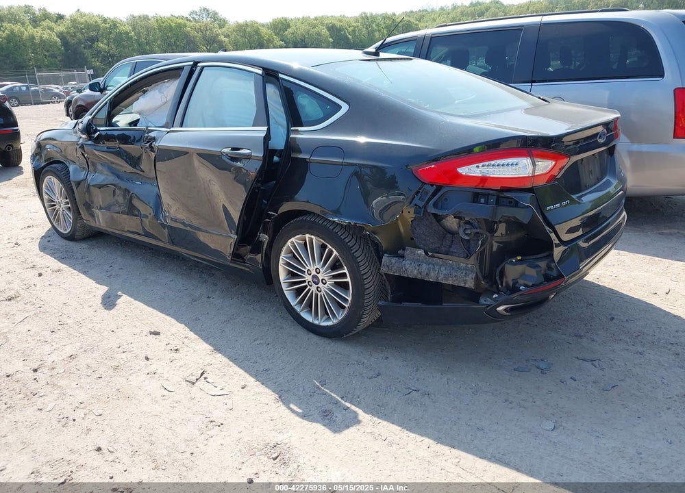 2015 FORD FUSION SE VIN: 3FA6P0H92FR258737