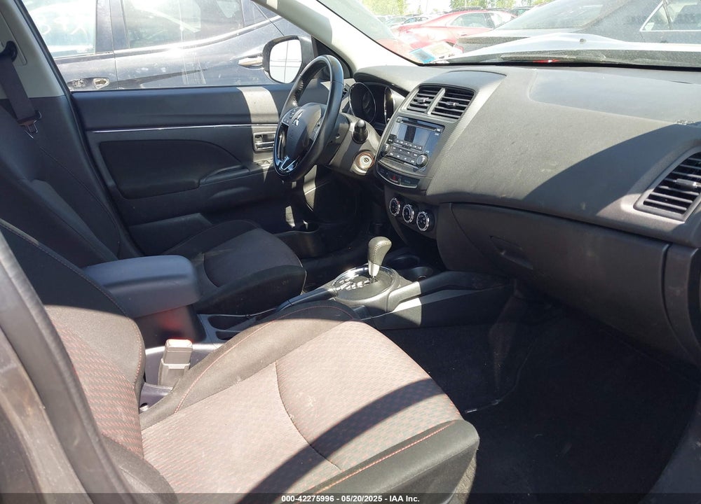 2017 MITSUBISHI OUTLANDER SPORT VIN: JA4AR3AU5HZ023188