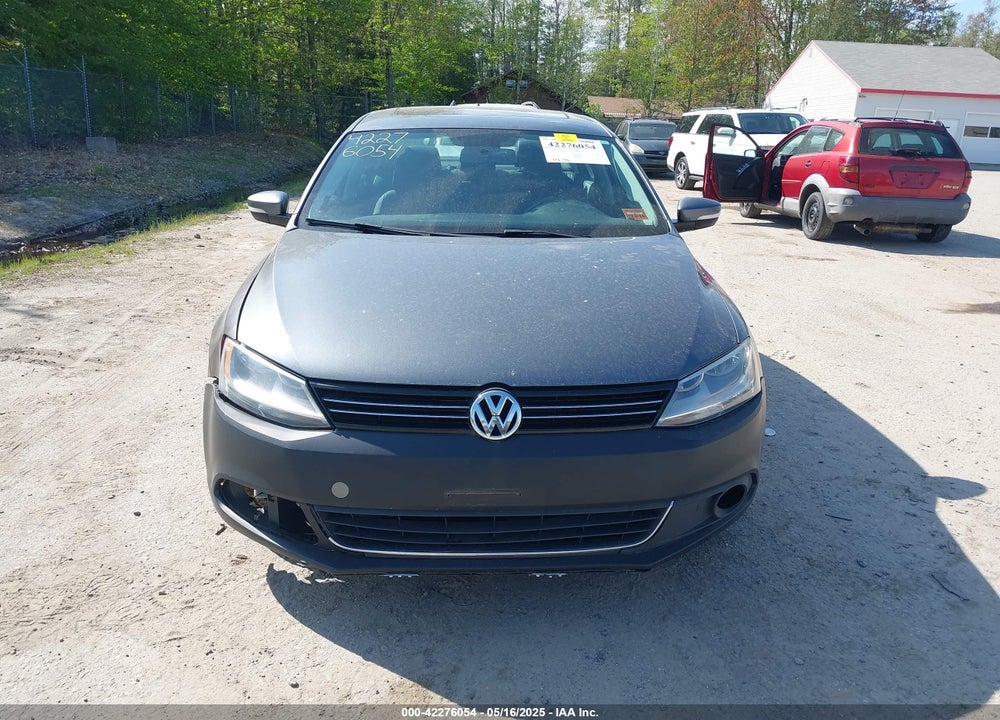 2012 VOLKSWAGEN JETTA VIN: 3VWLX7AJ4CM471141
