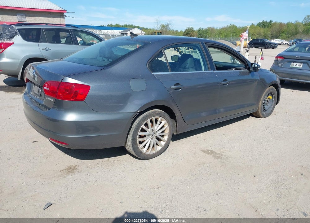 2012 VOLKSWAGEN JETTA VIN: 3VWLX7AJ4CM471141