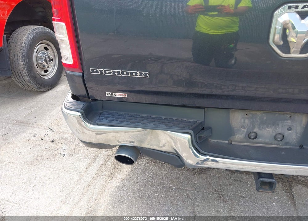 2019 RAM 1500 BIG HORN/LONE STAR 4X4 5'7 BOX VIN: 1C6SRFFT7KN720010